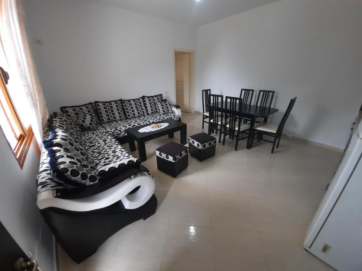 Flower Hill Vlore Exterior photo