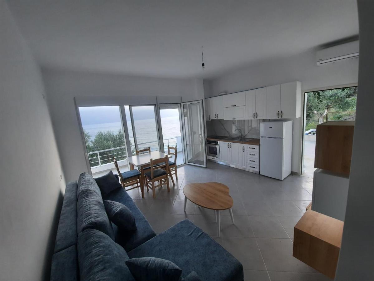 Flower Hill Vlore Exterior photo