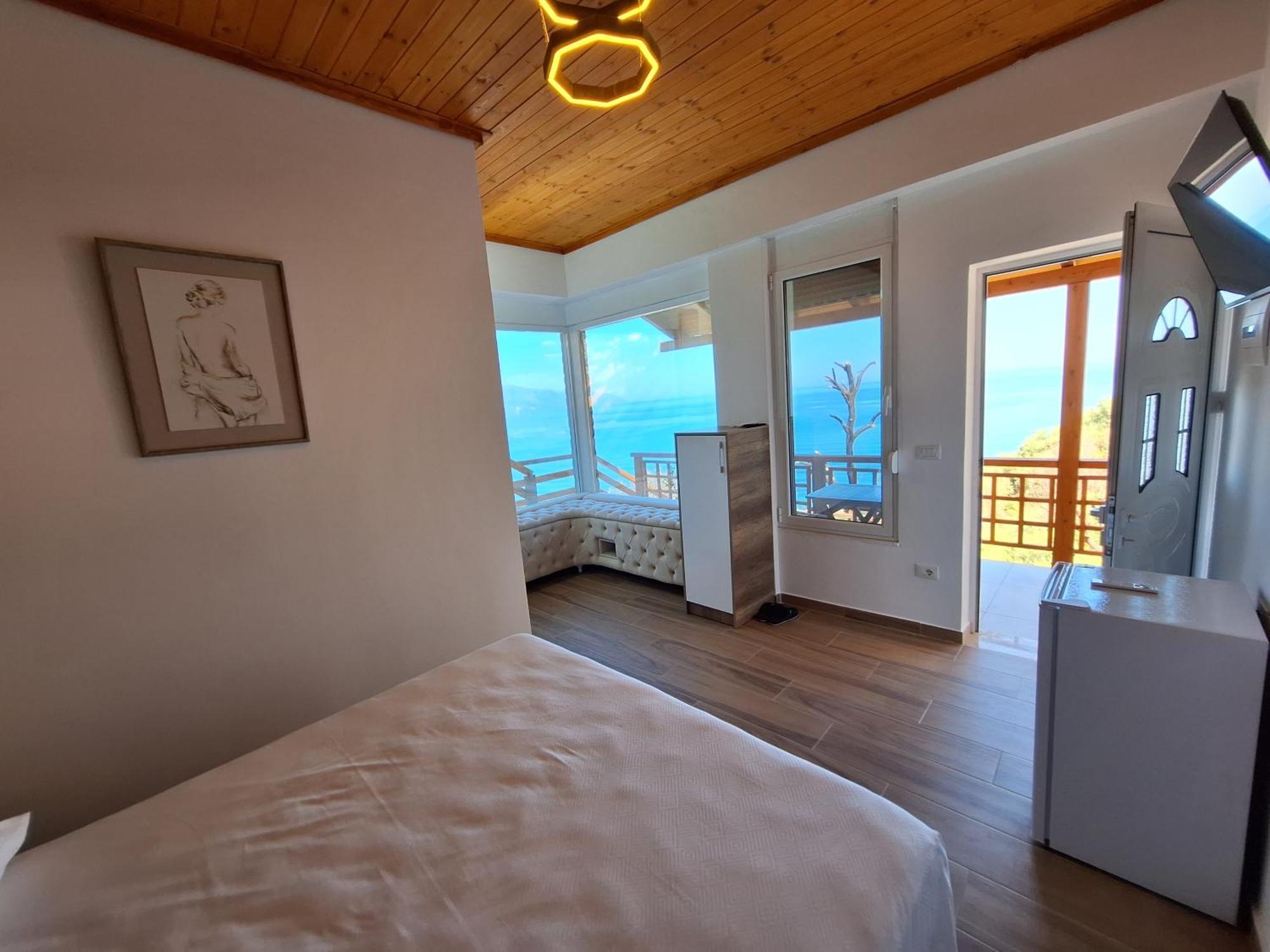 Flower Hill Vlore Exterior photo