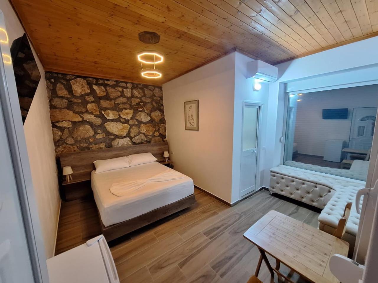 Flower Hill Vlore Exterior photo