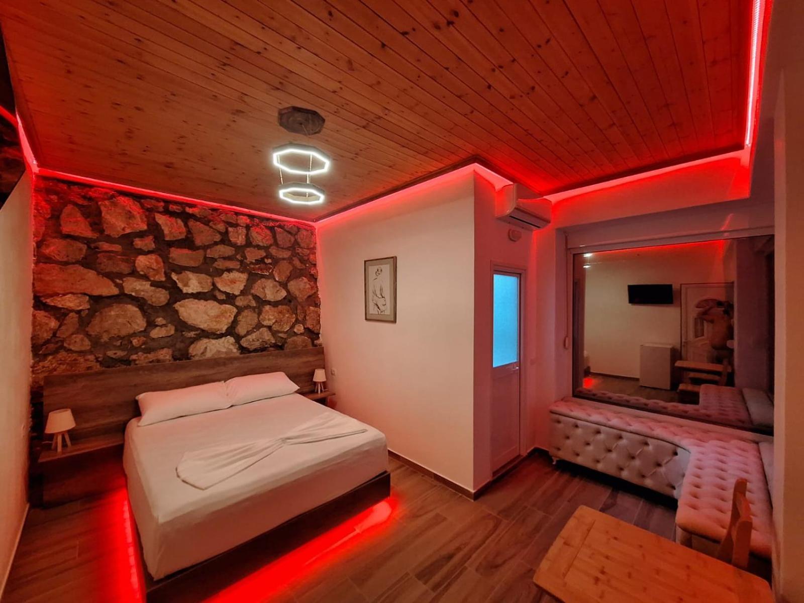 Flower Hill Vlore Exterior photo